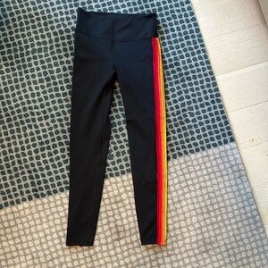 Amazing Noli leggings with fun rainbow stripes on the sides!